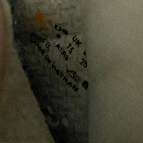 Girls Timberland Boots - Picture 6 of 6